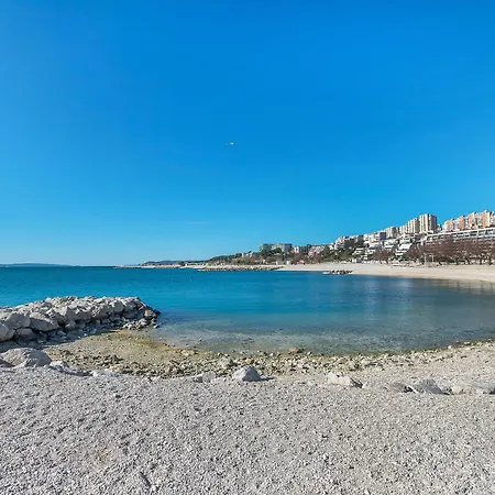 Cesarica Apartman